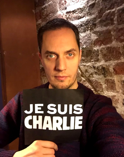 Grand Corps Malade dédie une chanson à Charlie Hebdo (vidéo)