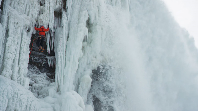 Red Bull Chutes Niagara 2