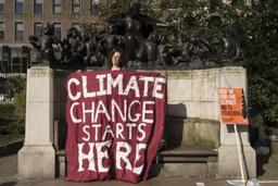 Manifestation à Londres pour une réponse politique au réchauffement climatique