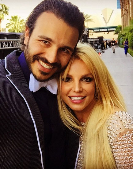 Charlie Ebersol confirme sa rupture avec Britney Spears dans une vidéo nostalgique