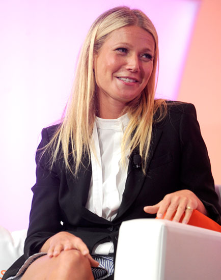 Gwyneth Paltrow vous conseille de faire pipi sous la douche et de faire l'amour