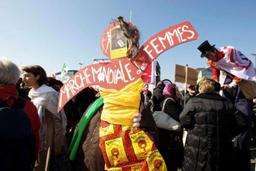 Quelques centaines de femmes à Bruxelles pour la Marche Mondiale des Femmes