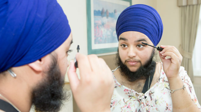 Harnaam Kaur La Plus Jeune Femme à Barbe Du Monde Nayez Jamais Peur De Qui Vous êtes 