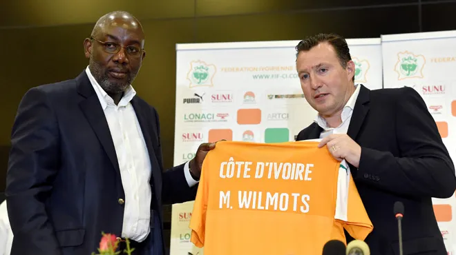 Son Salaire Ses Objectifs Ses Premiers Mots L Aventure Africaine De Marc Wilmots Commence A Dos D Elephants Video Rtl Sport