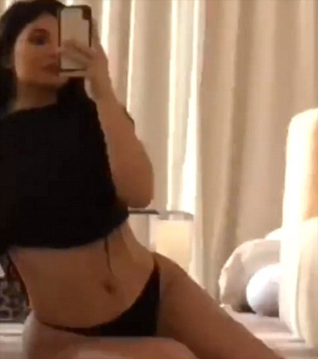 kylie23