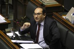Il y a un "glissement autoritaire" dans le chef du gouvernement Michel, dit Laaouej