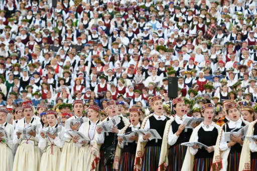 Mega-choir in Riga to celebrate the independence of Latvia "title =" Mega-choir in Riga to celebrate the independence of Latvia "/>


<p> Thousands of singers in Riga on July 7, 2018 for the 100th anniversary of Latvia.Ilmars Znotins </p>
</p></div>
<div id=