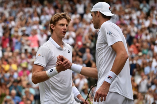  Wimbledon: Anderson and Isner fight for a tie-break in the fifth set "title =" Wimbledon: Anderson and Isner fight for a tie-break in the fifth set "/>


<p> South African Kevin Anderson (g) qualified for the Wimbledon final by eliminating American John Isner on July 13, 2018Glyn KIRK </p>
</p></div>
<div id=