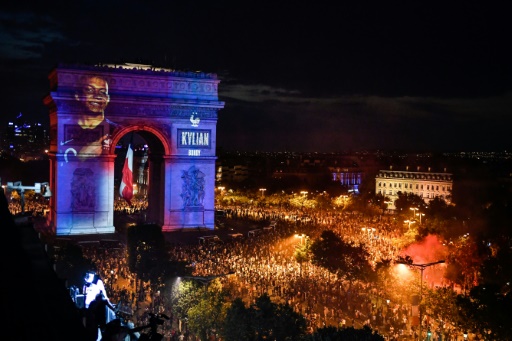 RÃ©sultat de recherche d'images pour "Mondial-2018: la France attend le retour de ses hÃ©ros"