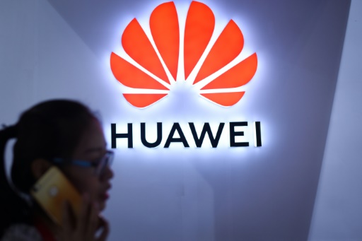  Smartphones: Chinese Huawei pbades Apple in the second quarter (study) "title =" Smartphones: Chinese Huawei pbades Apple in the second quarter (study) "/>


<p> The Huawei logo, in Beijing July 9, 2018WANG ZHAO </p>
</p></div>
<div id=