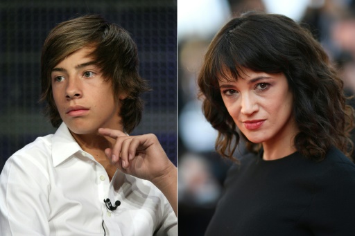   Asia Argento: Jimmy Bennett presents his version on an Italian TV "title =" Asia Argento: Jimmy Bennett presents his version on an Italian TV "/> 

<p> COMBO represents actor Jimmy Bennett on August 1, 2010 in Beverly Hills and Asia Argento on May 19, 2018 at CannesFrederick Mr Brown, Loic VENANCE </p>
</p></div>
<div id=