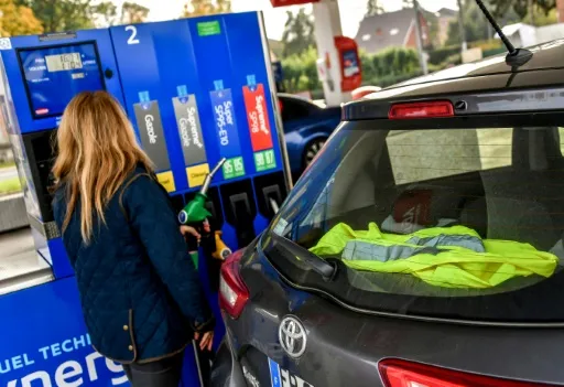 Avec Les Gilets Jaunes De Calais Il Ny Aura Pas De