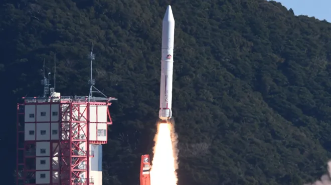 Le Japon Lance Un Satellite Qui Pourra Créer Un Feu D