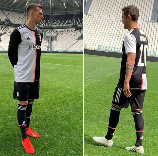 Le nouveau maillot de la Juventus Turin a fuitÃ© et... crÃ©e dÃ©jÃ  la