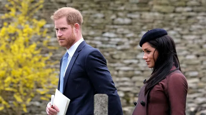 En Attendant Le Bebe Royal Meghan Markle Est Tres Detendue Entouree De Sa Maman Et De Son Epoux Harry Rtl People