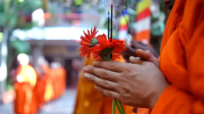 Bouddha Fete Son 2563e Anniversaire Des Millions De Bouddhistes Dans Les Temples Photos Rtl Info