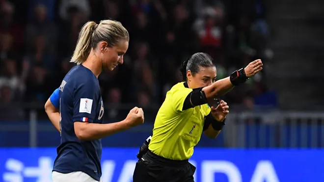 Coupe Du Monde Féminine La France Le Var Et Le Penalty