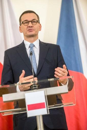Pologne: le parti conservateur au pouvoir annonce un gouvernement de "continuité"