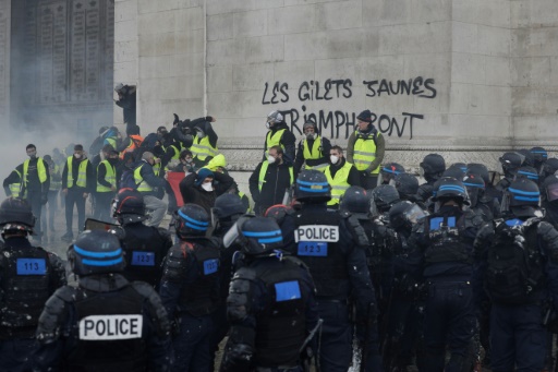 Il Y A Un An La Manifestation Des Gilets Jaunes Secoue