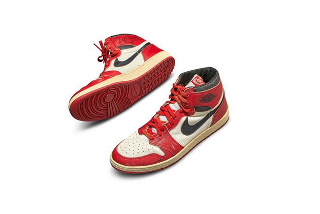 Une paire de baskets Air Jordan 1 