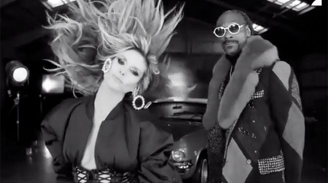 Snoop Dogg dévoile sa chanson avec... Heidi Klum (vidéo)