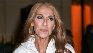 Céline Dion maigre et les cheveux blancs- ces derniers clichés qui posent question