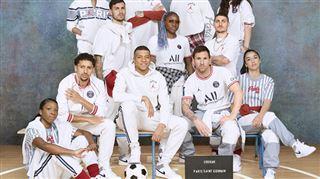 Guerre des marques- l'astuce de Nike, sponsor du PSG, pour faire disparaitre Adidas, sponsor de Messi (photo)