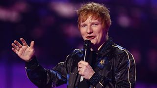 Folie des grandeurs? Ed Sheeran veut construire son TOMBEAU et une chapelle de deux étages sur sa propriété (vidéo)
