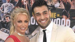 Le compagnon de Britney Spears publie un message d'espoir après la fausse couche de la chanteuse