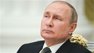 Vladimir Poutine fait-il appel à des sosies pour le remplacer lors de pour ses apparitions publiques ?