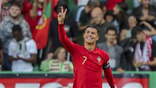 Cristiano Ronaldo plante encore un doublé et mène le Portugal à la victoire contre la Suisse (vidéo)