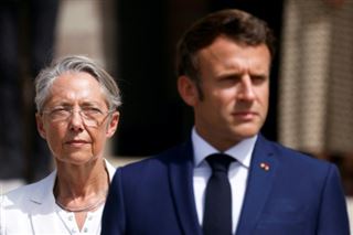 Macron charge Borne de nouvelles consultations pour former un gouvernement d'action