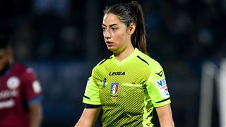 C'est un moment historique- la Serie A nomme sa première femme arbitre