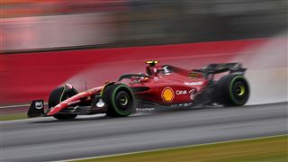 Carlos Sainz s'offre la première pôle de sa carrière et partira devant Verstappen au Grand Prix de Grande-Bretagne