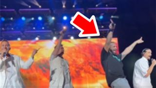 Drake rejoint les Backstreet Boys sur scène pour une performance surprise (vidéo)