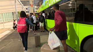 Moins cher, plus propre, disponible partout- pourquoi les Belges optent de plus en plus pour les voyages en bus