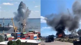 L'Ukraine accuse la Russie d'avoir lancé des missiles sur le port d'Odessa, crucial pour l'exportation de céréales- Moscou nie (vidéo)