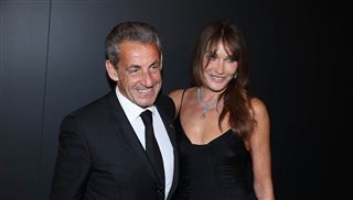 Carla Bruni, franche, sur sa rencontre avec Nicolas Sarkozy- Dîner avec ce président de droite? Jamais