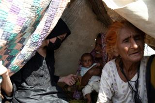 En visite au Pakistan, Angelina Jolie demande une aide accrue pour les victimes des inondations
