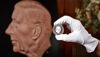 Le portrait du roi Charles pour les futures pièces britanniques dévoilé (photos)