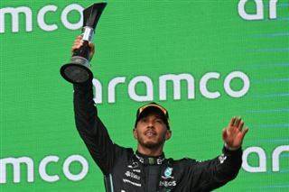 Hamilton annonce qu'il restera en F1 au-delà de 2023