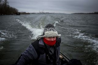 Dans le froid, sous les bombes, la périlleuse traversée du Dniepr à Kherson