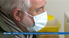Fin du port du masque dans les hôpitaux: chaque établissement décide des règles