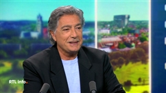Frédéric François dévoile son nouvel album "Tout s'oublie un jour"